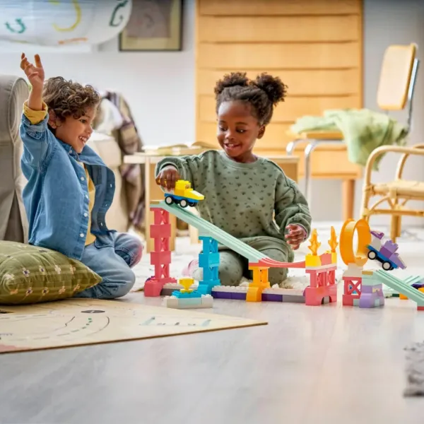 Конструктор LEGO DUPLO 3 в 1 Цікаві гірки та трампліни з автомобілями  (10478)
