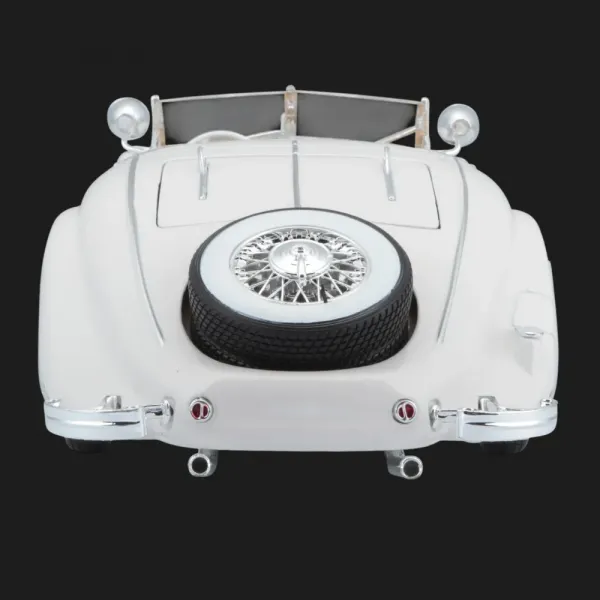 Автомодель Maisto 1936 Mercedes-Benz 500K Specialroadster, 1:18 (36055 white)