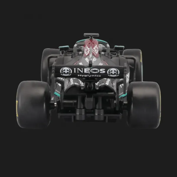 Автомобіль на р/к Maisto Tech — F1 Mercedes-AMG, 1:24, #44 Lewis Hamilton (82355)