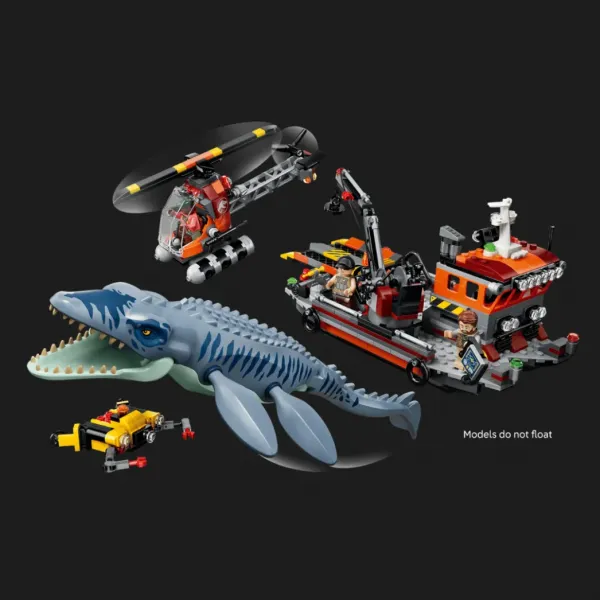 Конструктор LEGO Jurassic World Напад мозазавра на човен (77983)