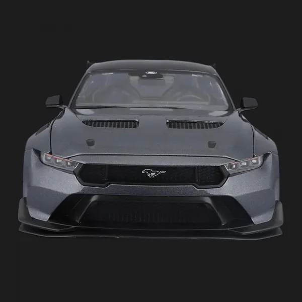 Машинка Maisto 2025 Ford Mustang GTD (1:18) (31468 met.gray)