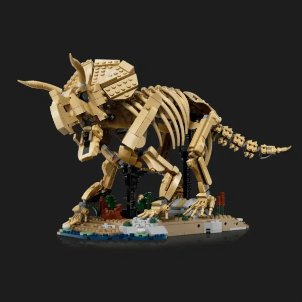 Конструктор LEGO Jurassic World Скам'янілості динозаврів: трицератопс (77985)