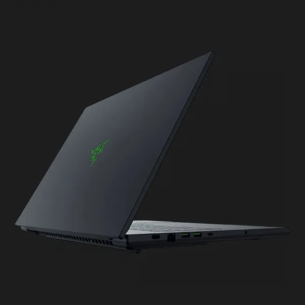 Ноутбук Razer Blade 18 18" (Intel Core Ultra 9/64GB/4TB (SSD)/RTX 5070 Ti) (RZ09-05297ER3-R3U4) (Standard)
